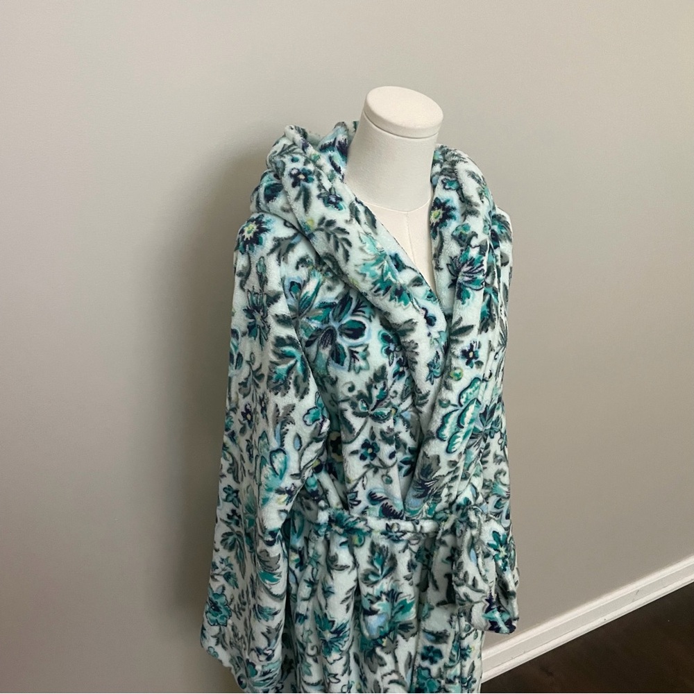 Vera Bradley Robe Hooded Plush Cozy Thick Pockets Belted Blue Green Cloud Vine - Picture 2 of 14